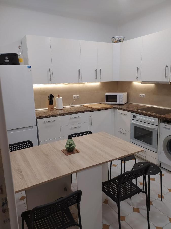 Amplio Apartamento Con Dos Patios Gijon Luaran gambar