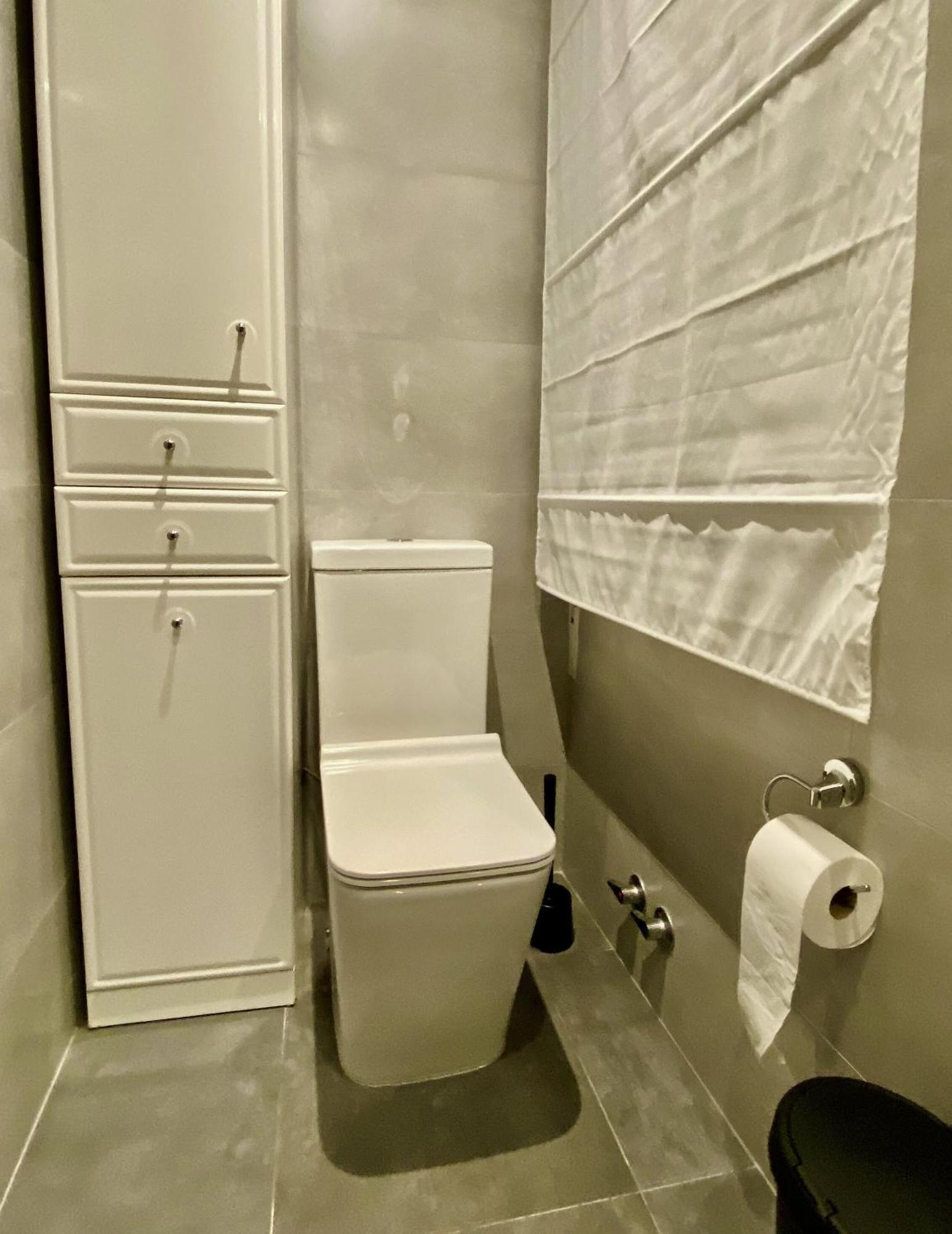 Amplio Apartamento Con Dos Patios Gijon Luaran gambar