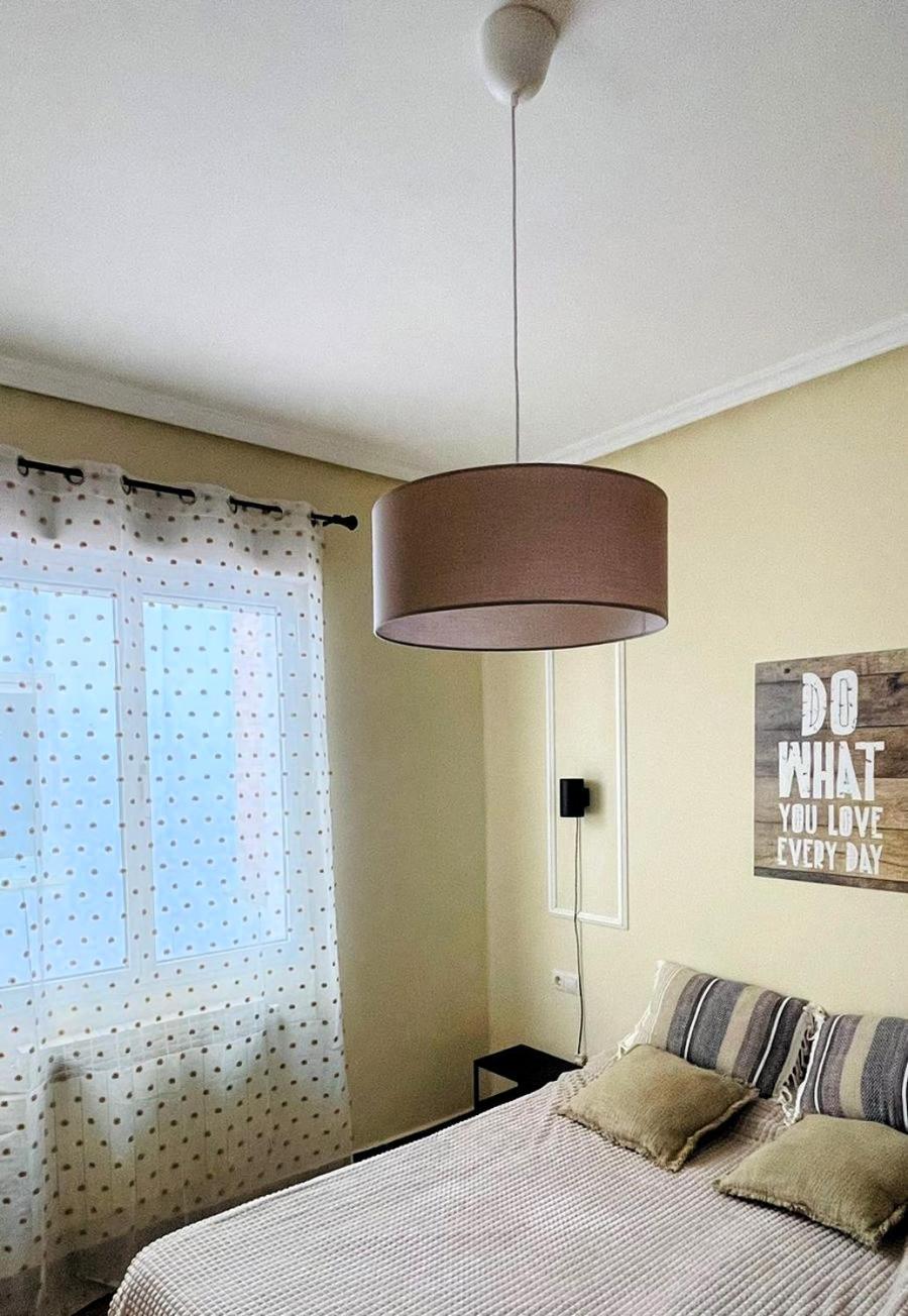 Amplio Apartamento Con Dos Patios Gijon Luaran gambar