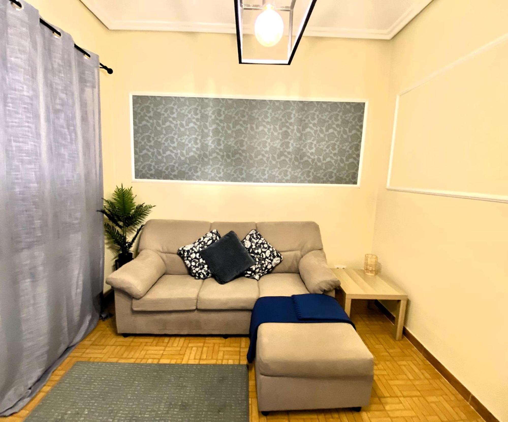 Amplio Apartamento Con Dos Patios Gijon Luaran gambar